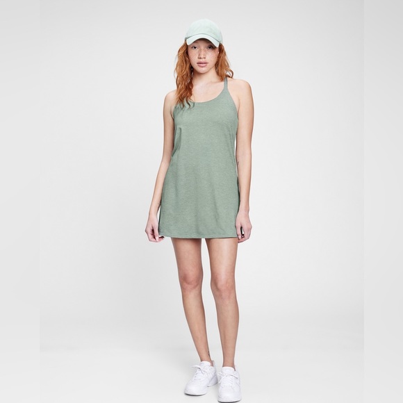 GAPFit Bundle Jersey Tech Brushed Dress - Picture 1 of 3